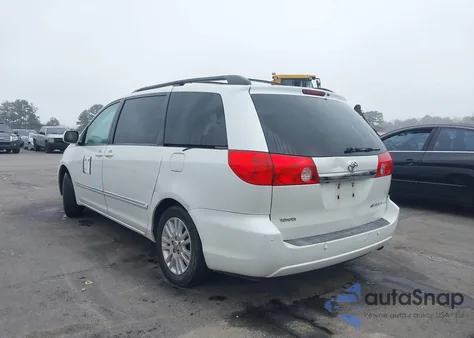 2008 Toyota Sienna Limited z USA, uszkodzony, nr VIN 5TDZK22CX8S108283